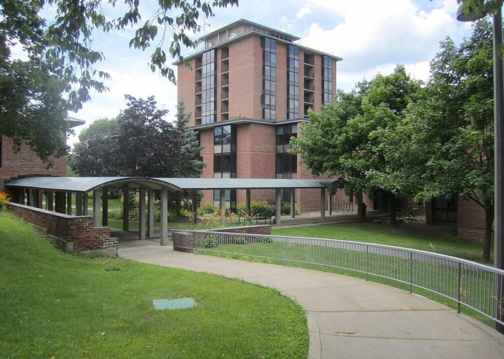 #82. Skidmore College